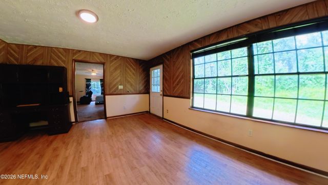 94 MACHELLE Drive, Jacksonville, FL 32220
