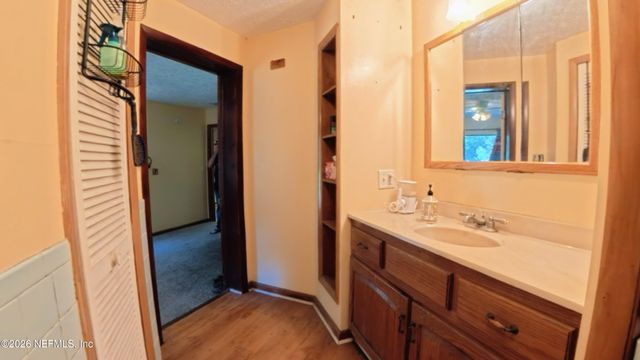 94 MACHELLE Drive, Jacksonville, FL 32220