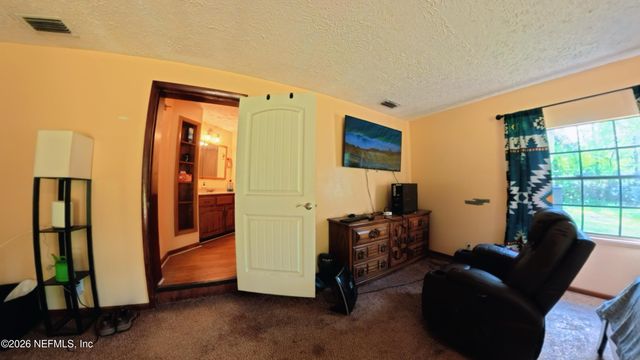 94 MACHELLE Drive, Jacksonville, FL 32220