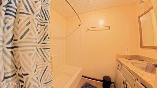 94 MACHELLE Drive, Jacksonville, FL 32220