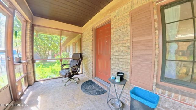 94 MACHELLE Drive, Jacksonville, FL 32220