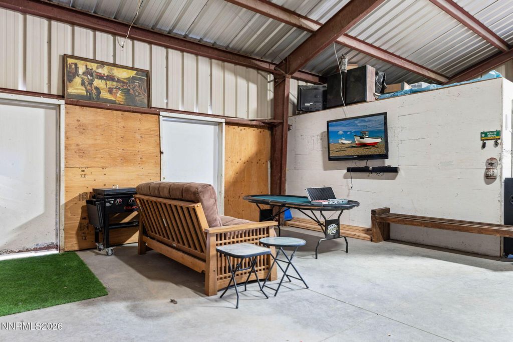 Image 33 of property listing at 25 N Bybee Lane, Yerington, NV 89447