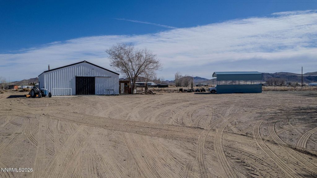Image 45 of property listing at 25 N Bybee Lane, Yerington, NV 89447