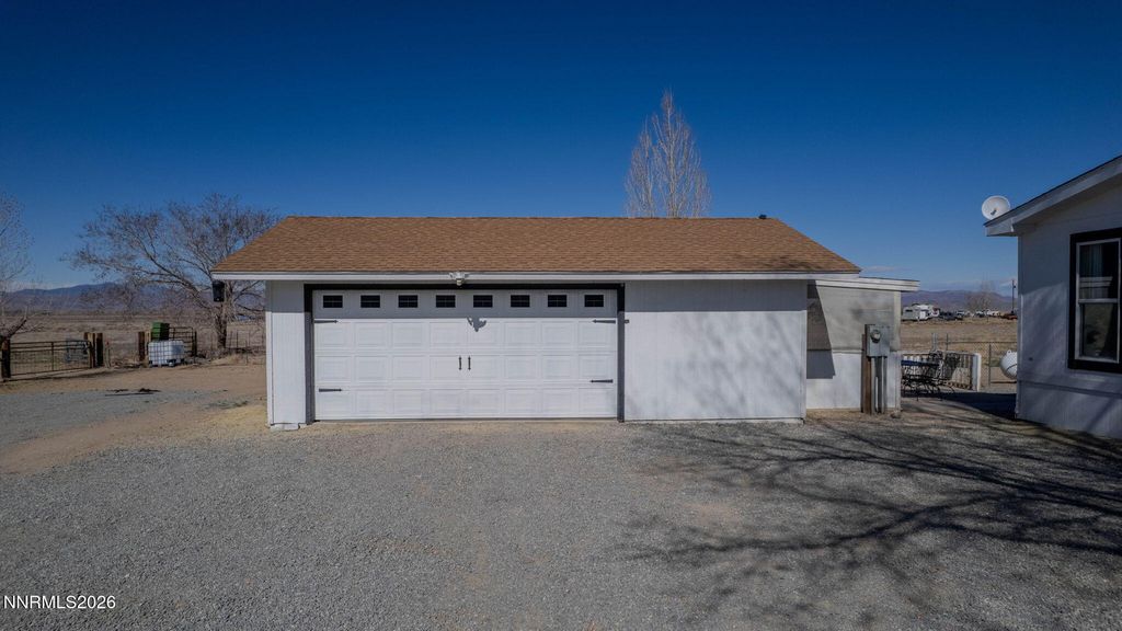 Image 49 of property listing at 25 N Bybee Lane, Yerington, NV 89447