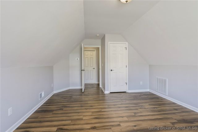 2817 Horse Trail Road, Jeffersonville, IN 47130