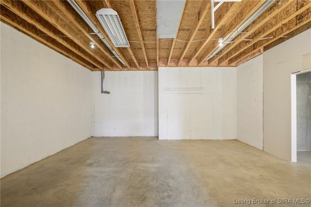 2817 Horse Trail Road, Jeffersonville, IN 47130