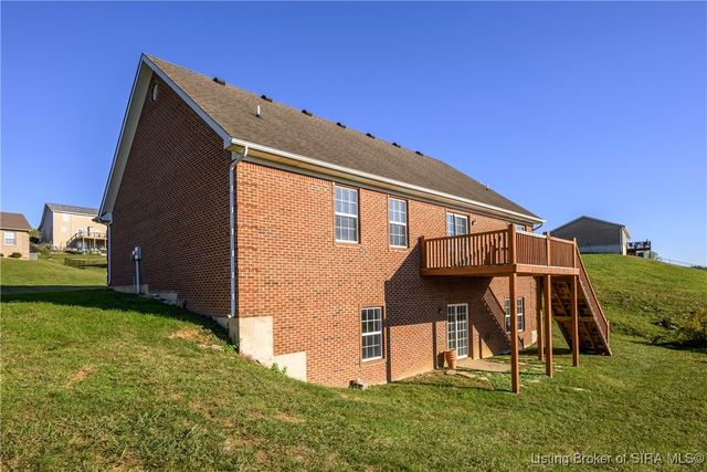 2817 Horse Trail Road, Jeffersonville, IN 47130