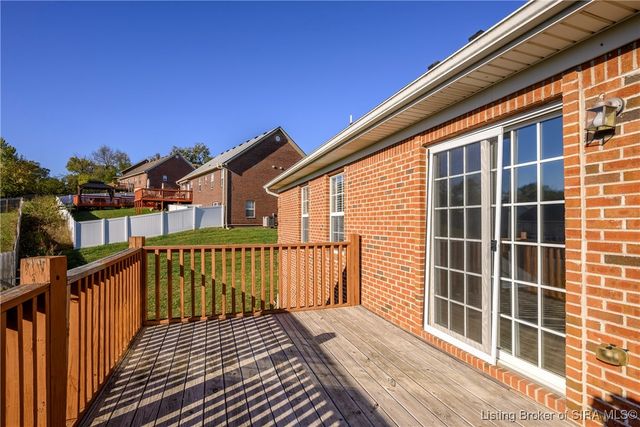 2817 Horse Trail Road, Jeffersonville, IN 47130