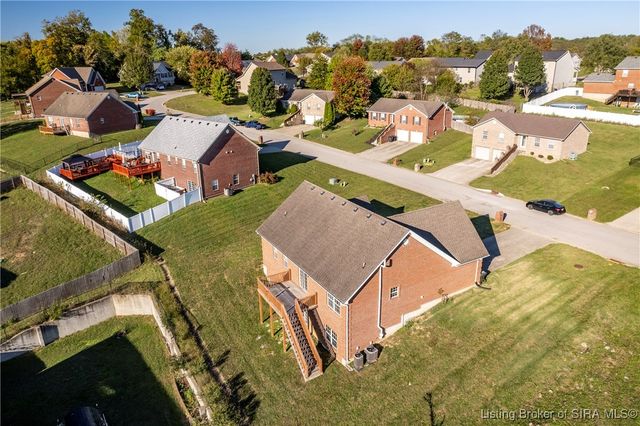 2817 Horse Trail Road, Jeffersonville, IN 47130