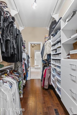 3801 Jackson Bend Drive, Louisville, TN 37777
