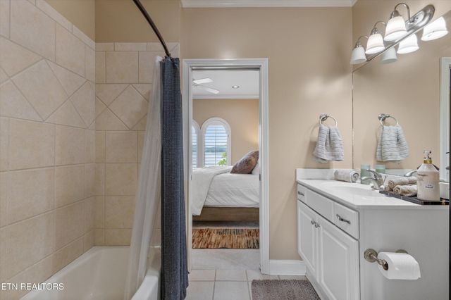 3801 Jackson Bend Drive, Louisville, TN 37777