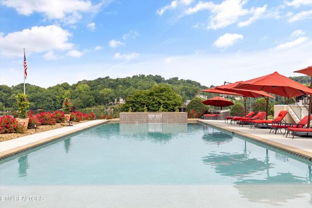 3801 Jackson Bend Drive, Louisville, TN 37777