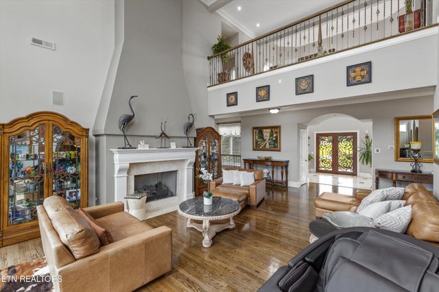 3801 Jackson Bend Drive, Louisville, TN 37777