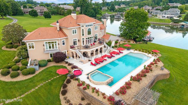 3801 Jackson Bend Drive, Louisville, TN 37777