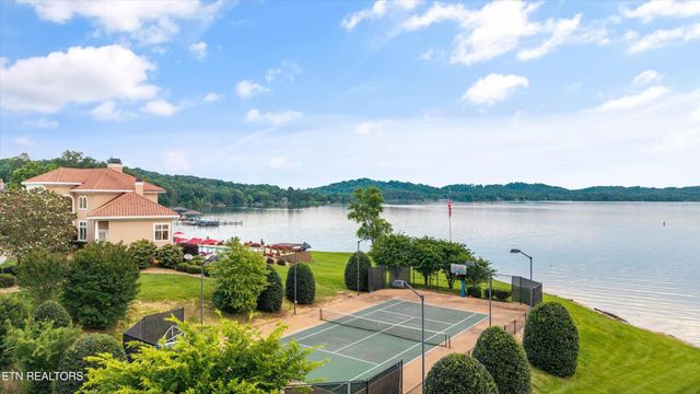 3801 Jackson Bend Drive, Louisville, TN 37777