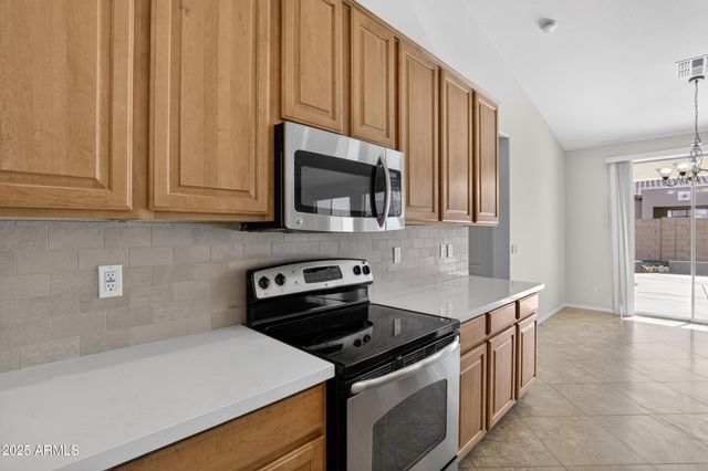 18711 E RAVEN Drive, Queen Creek, AZ 85142