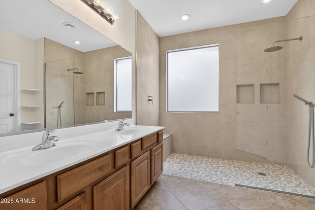 18711 E RAVEN Drive, Queen Creek, AZ 85142