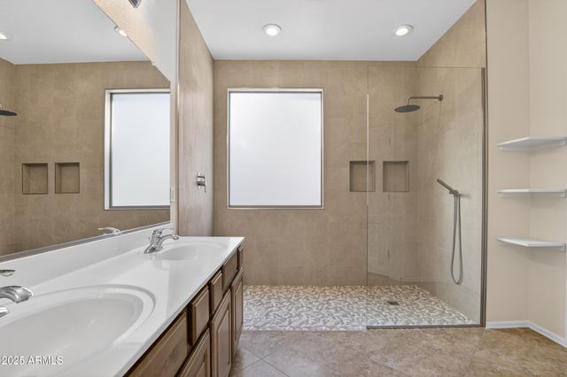 18711 E RAVEN Drive, Queen Creek, AZ 85142