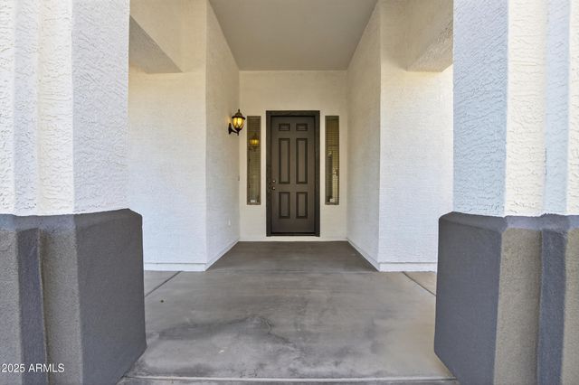 18711 E RAVEN Drive, Queen Creek, AZ 85142