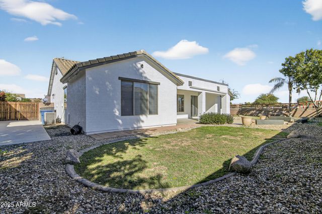 18711 E RAVEN Drive, Queen Creek, AZ 85142