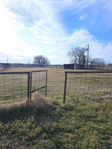 2624 County Road 429, Cleburne, TX 76031