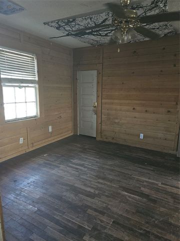 2624 County Road 429, Cleburne, TX 76031