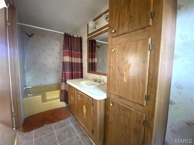 2020 Choctaw Path, Hermann, MO 65041