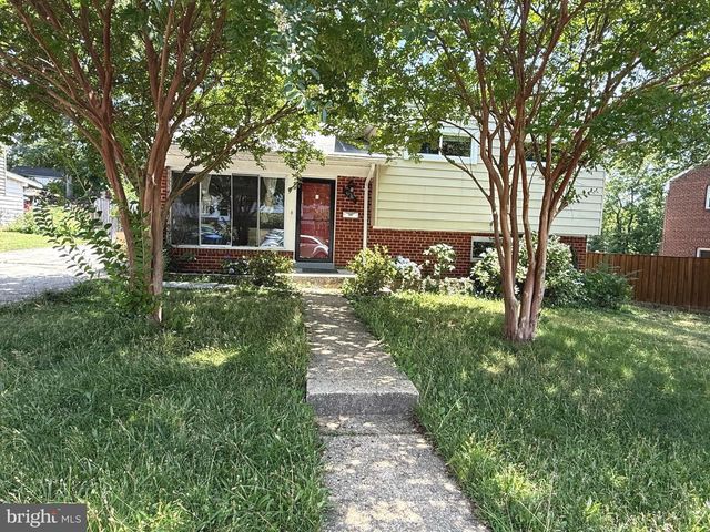 98 S IRIS ST, Alexandria, VA 22304