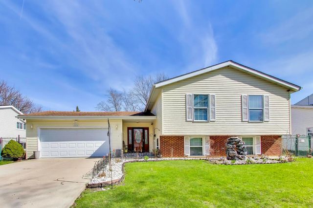 2215 S BRADFORD Drive, Wheaton, IL 60189