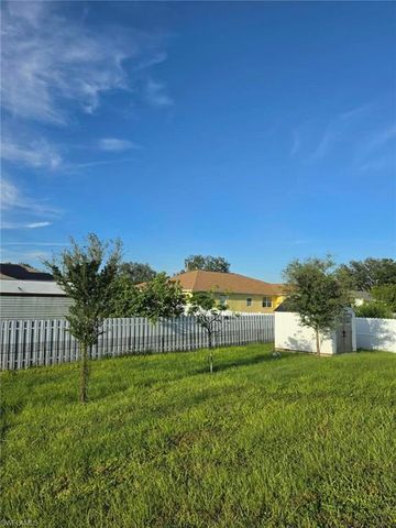 2908 43rd ST SW, Lehigh Acres, FL 33976