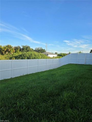 2908 43rd ST SW, Lehigh Acres, FL 33976