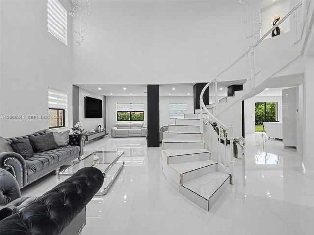 589 SE 35th Terrace, Homestead, FL 33033