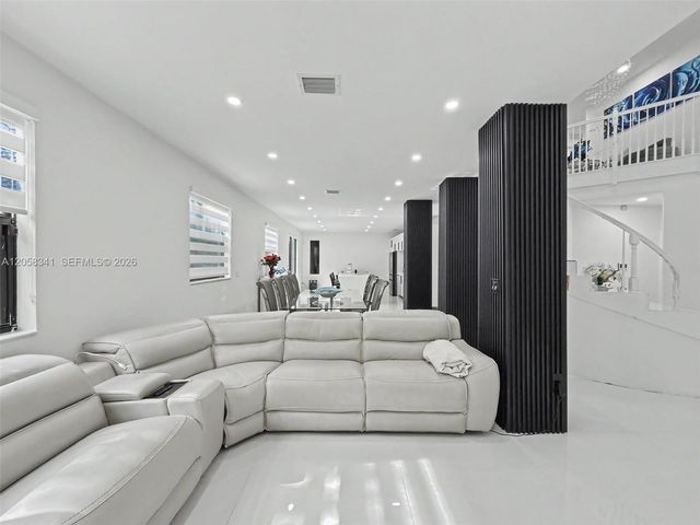 589 SE 35th Terrace, Homestead, FL 33033