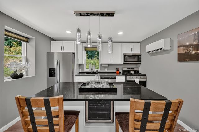 1103 Route 17, Southfields, NY 10975