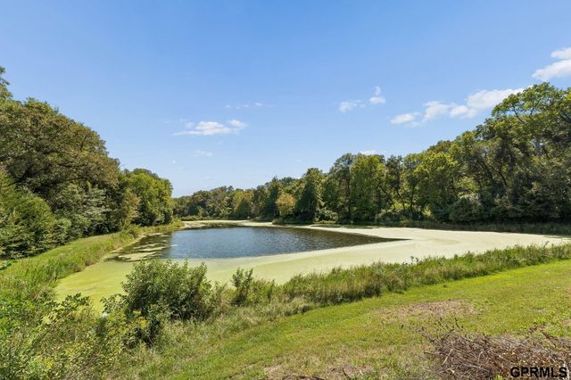 19719 Raven Drive, Louisville, NE 68037