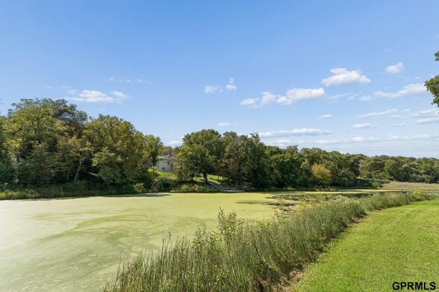 19719 Raven Drive, Louisville, NE 68037
