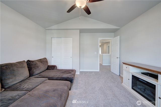 2422 200 Street Ct E, Spanaway, WA 98387