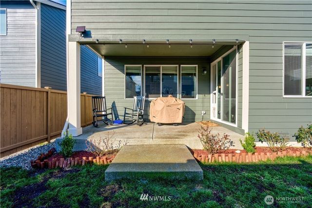 2422 200 Street Ct E, Spanaway, WA 98387