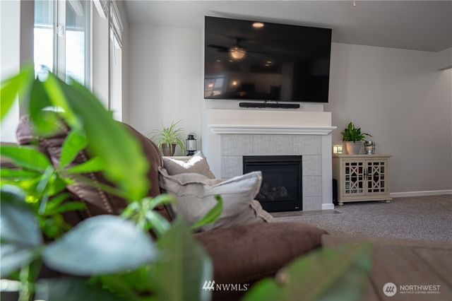 2422 200 Street Ct E, Spanaway, WA 98387