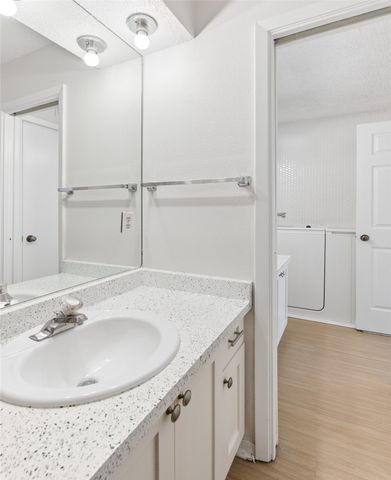 3 Dewberry Court, Bedford, TX 76021