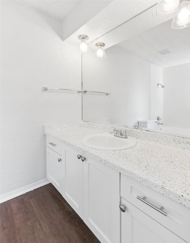 3 Dewberry Court, Bedford, TX 76021