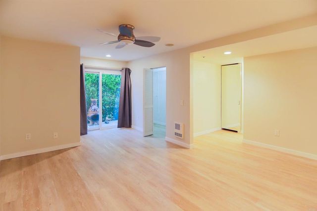 307 shoemaker ln, Solana Beach, CA 92075