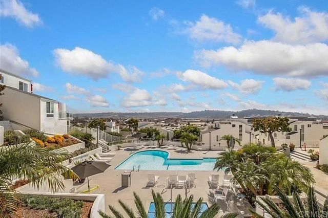 307 shoemaker ln, Solana Beach, CA 92075