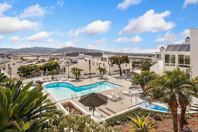 307 shoemaker ln, Solana Beach, CA 92075