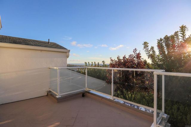 307 shoemaker ln, Solana Beach, CA 92075