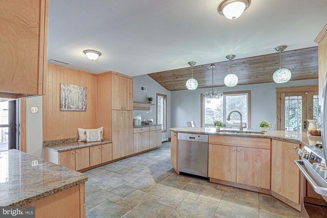 1554 LOREWOOD GROVE RD, Middletown, DE 19709