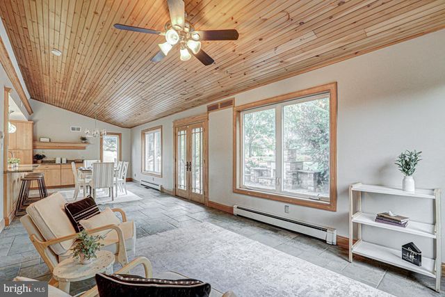 1554 LOREWOOD GROVE RD, Middletown, DE 19709
