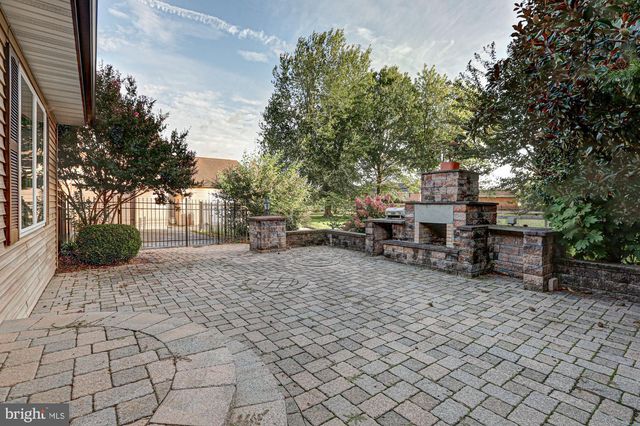1554 LOREWOOD GROVE RD, Middletown, DE 19709