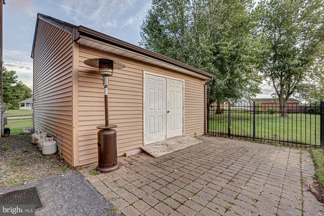 1554 LOREWOOD GROVE RD, Middletown, DE 19709