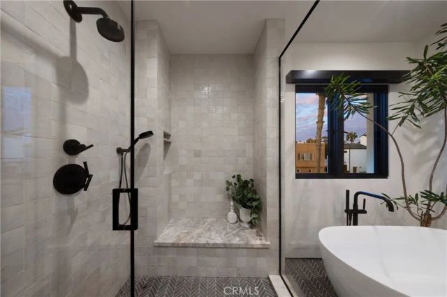 122 22nd Street, Huntington Beach, CA 92648